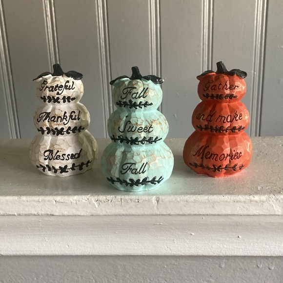 NWT- Triple Stacked Ceramic Pumpkins -with Carved & Painted Sentiments - Picture 13 of 17